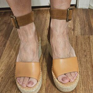 Espadrille, new,  size 5.5 (Brand - Soludos)